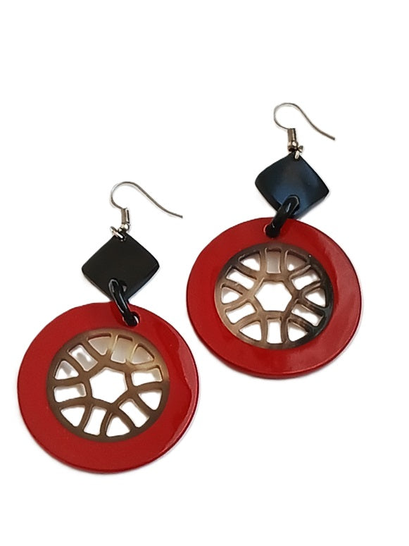 Boucles d'oreilles en corne laquée