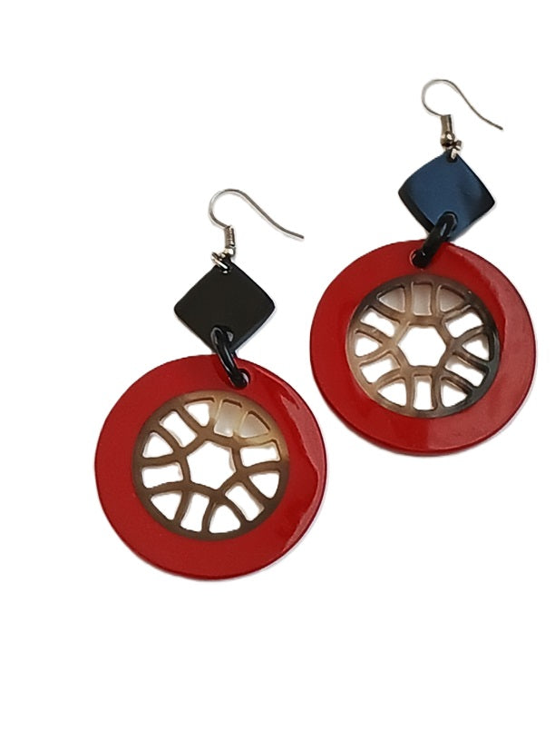 Boucles d'oreilles en corne laquée