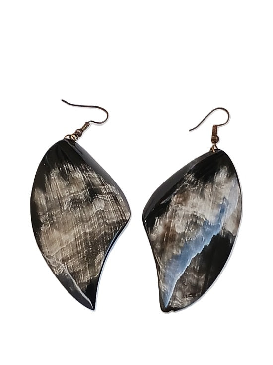 Boucles d'oreilles en corne
