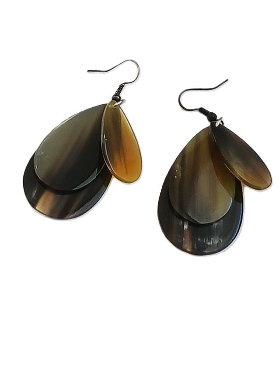 Boucles d'oreilles en corne