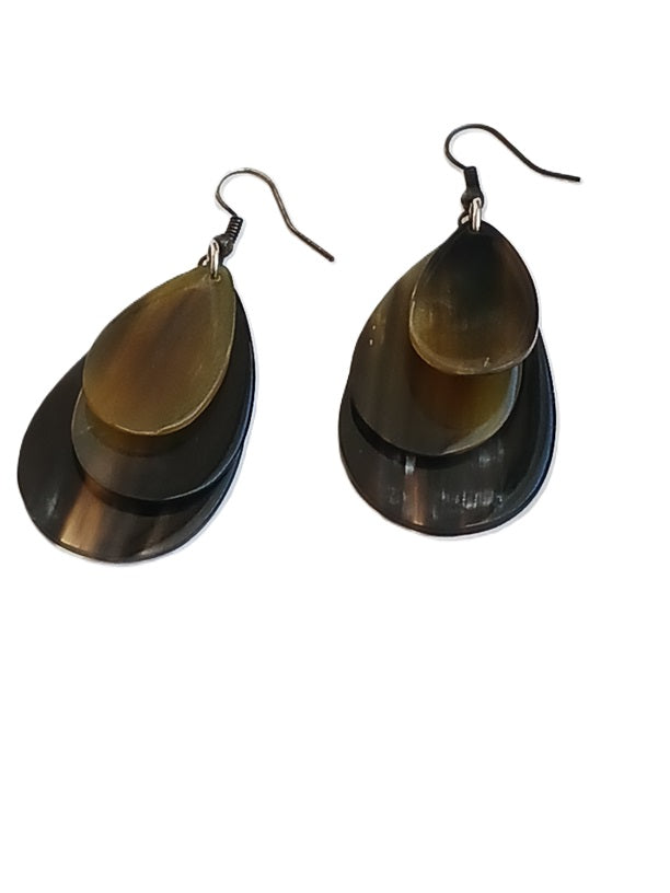 Boucles d'oreilles en corne