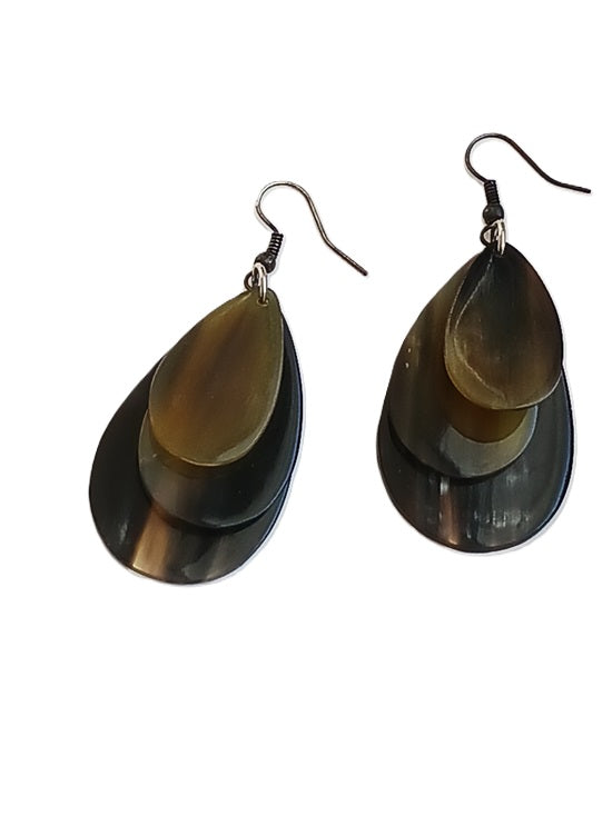 Boucles d'oreilles en corne