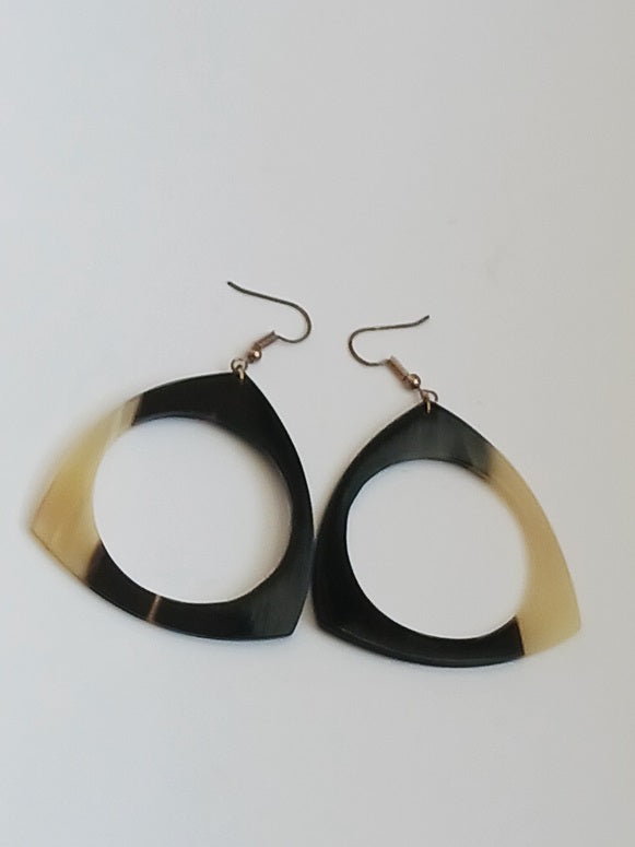 Boucles d'oreilles en corne