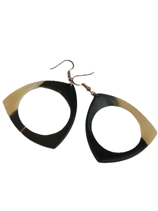 Boucles d'oreilles en corne
