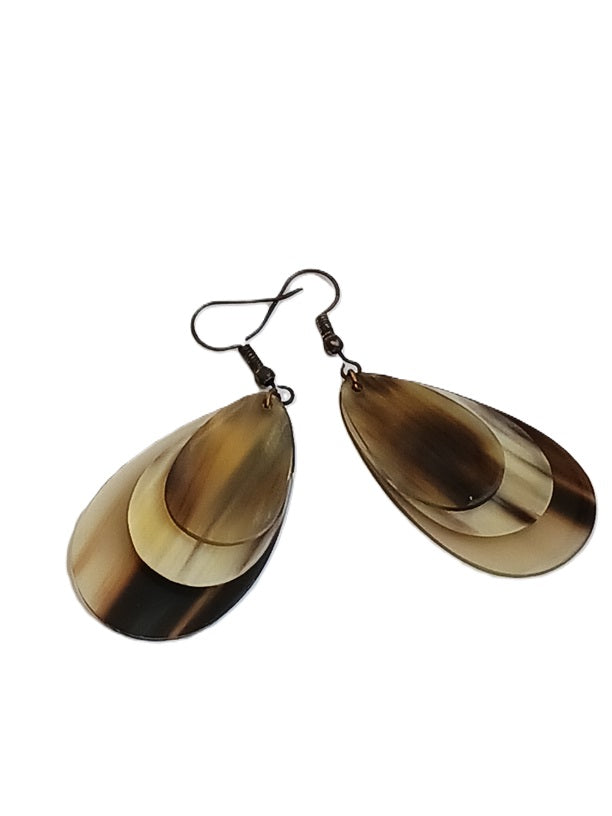 Boucles d'oreilles en corne