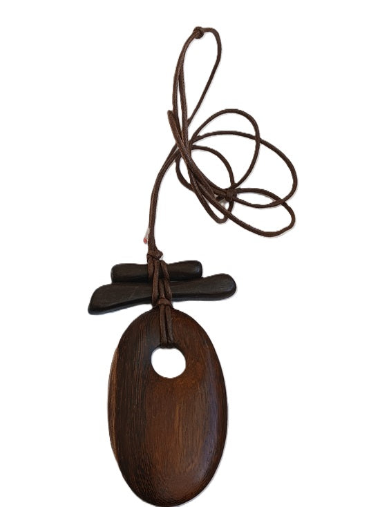 Collier en bois