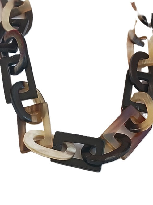 Collier sautoir en corne