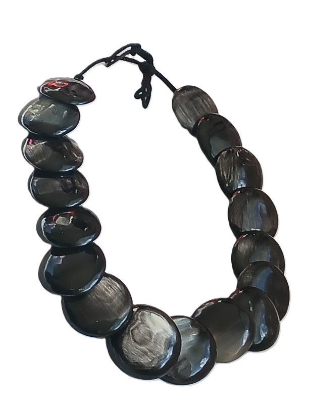 Collier en corne