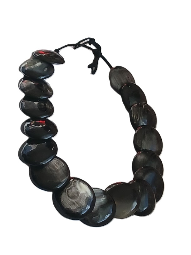 Collier en corne