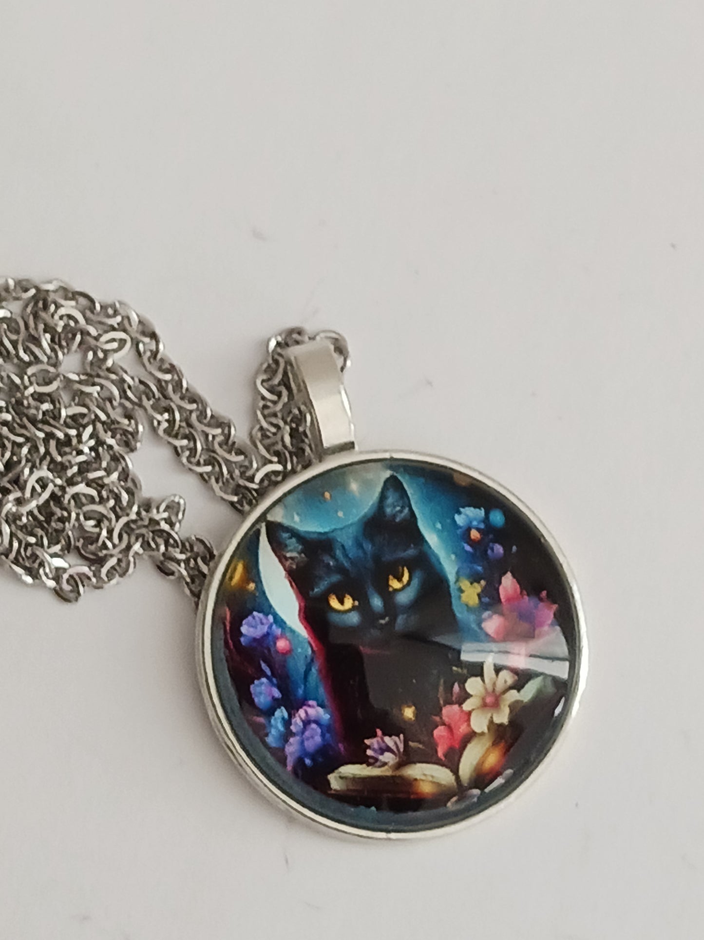 Collier chat