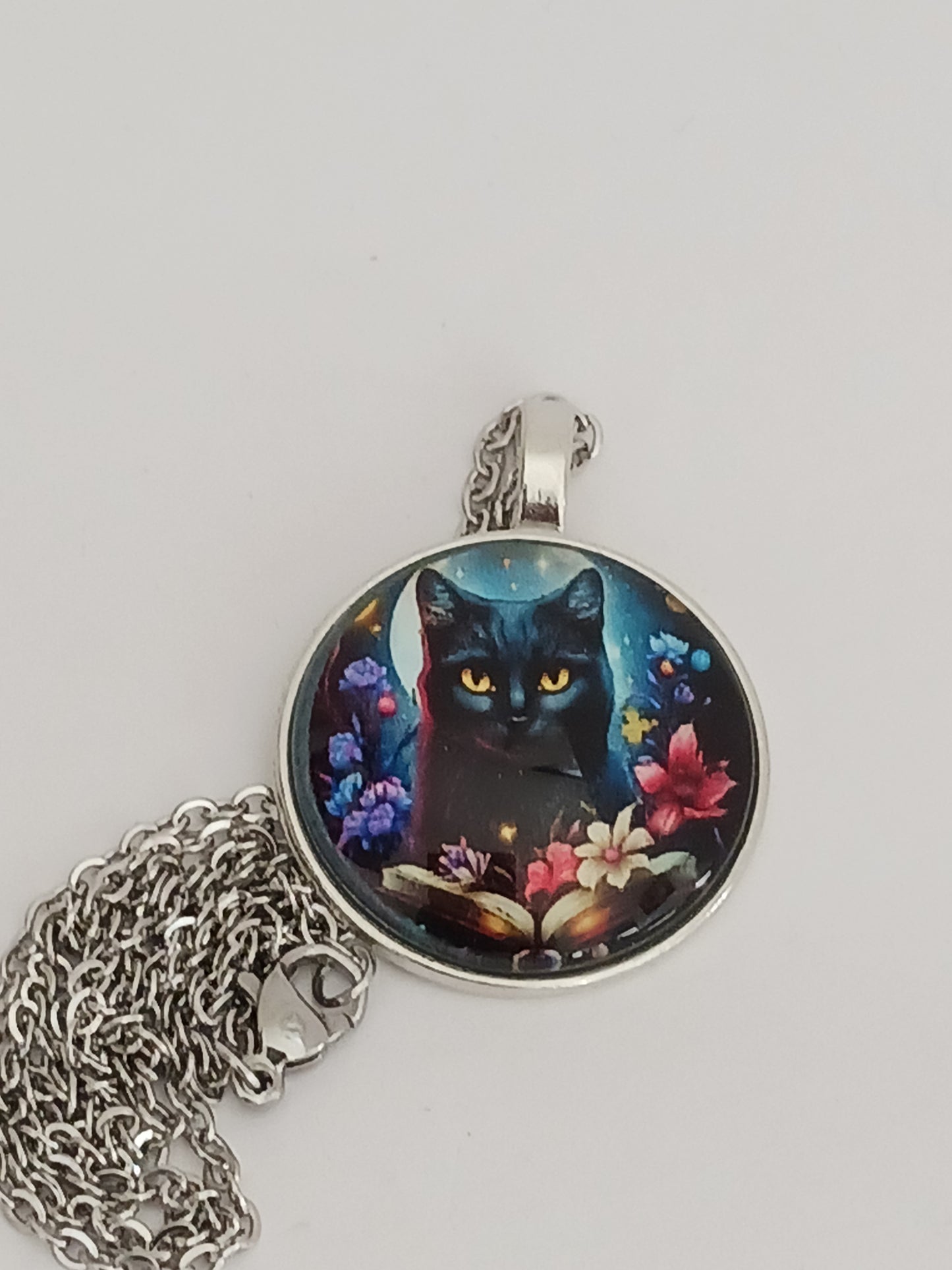 Collier chat