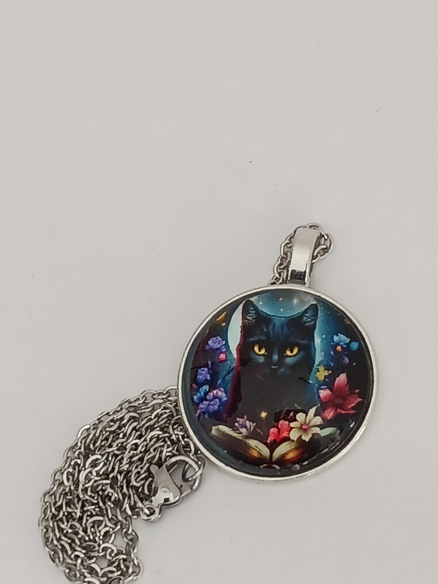 Collier chat