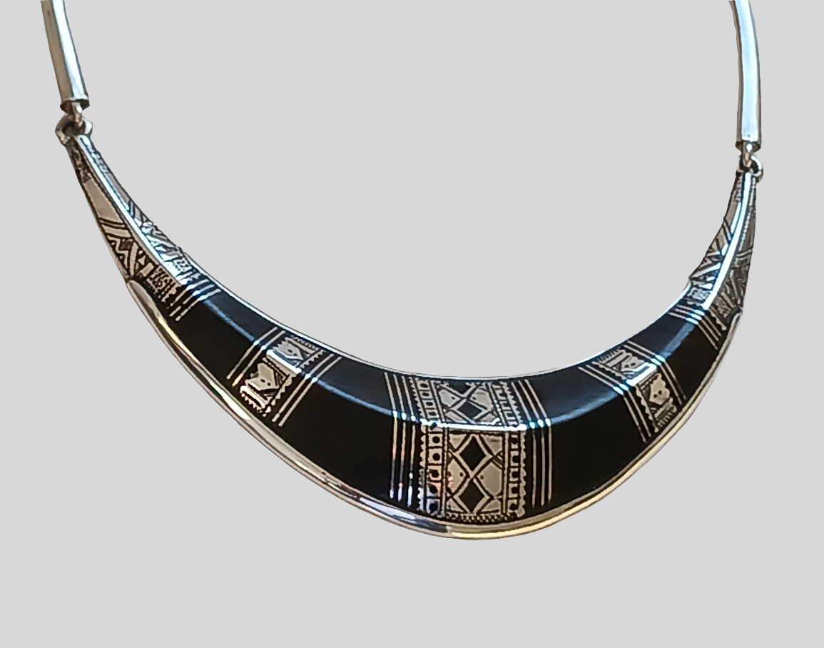 Collier touareg en argent et bois d'ébène