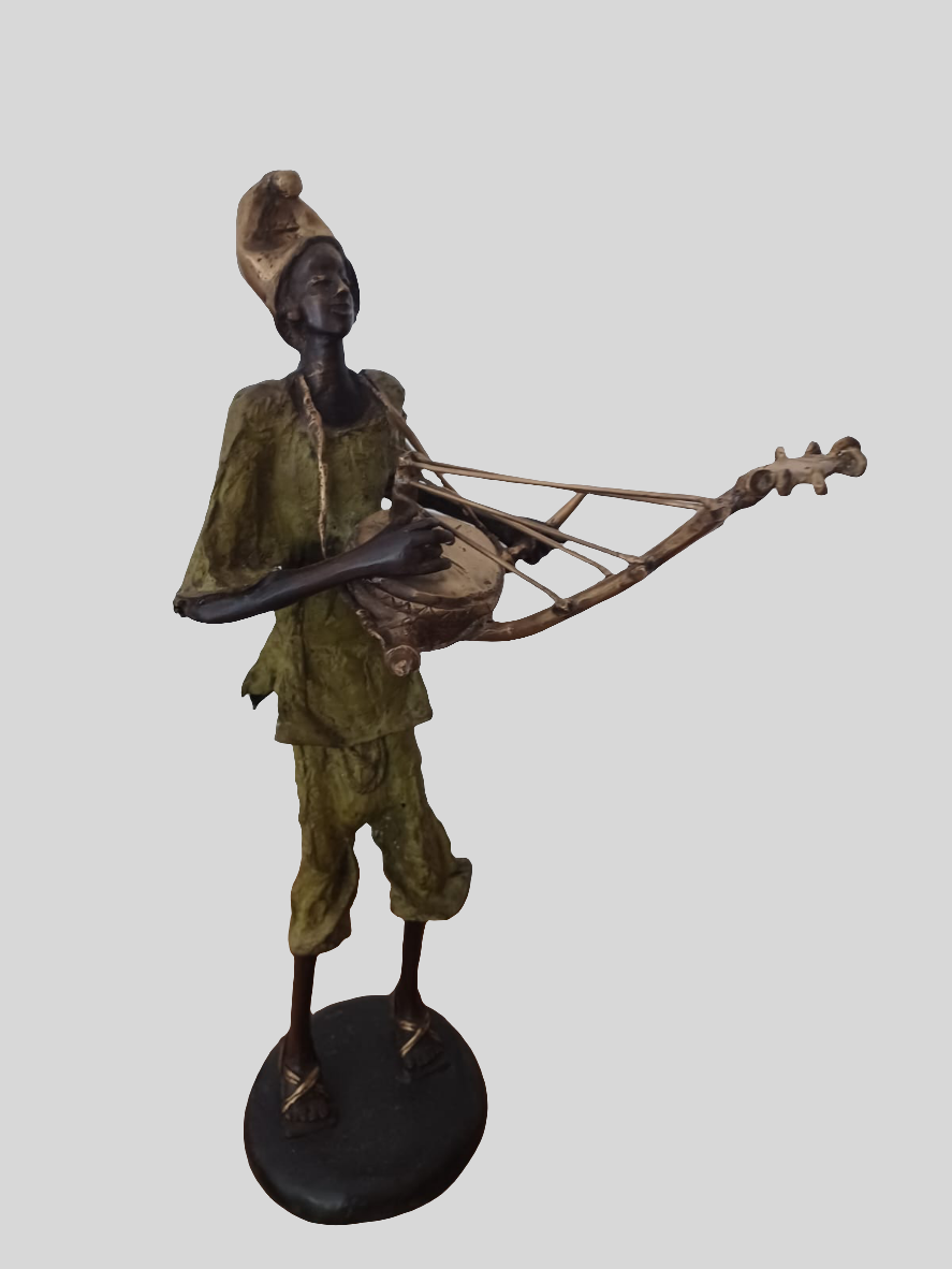 Sculpture en bronze - le griot