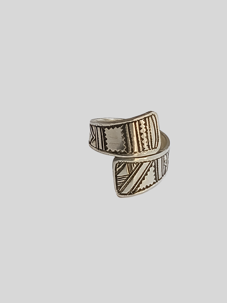 Bague touarègue en argent ciselé réglable