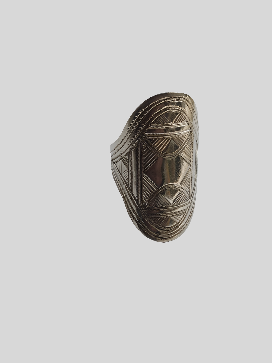 Bague touarègue en argent ciselé