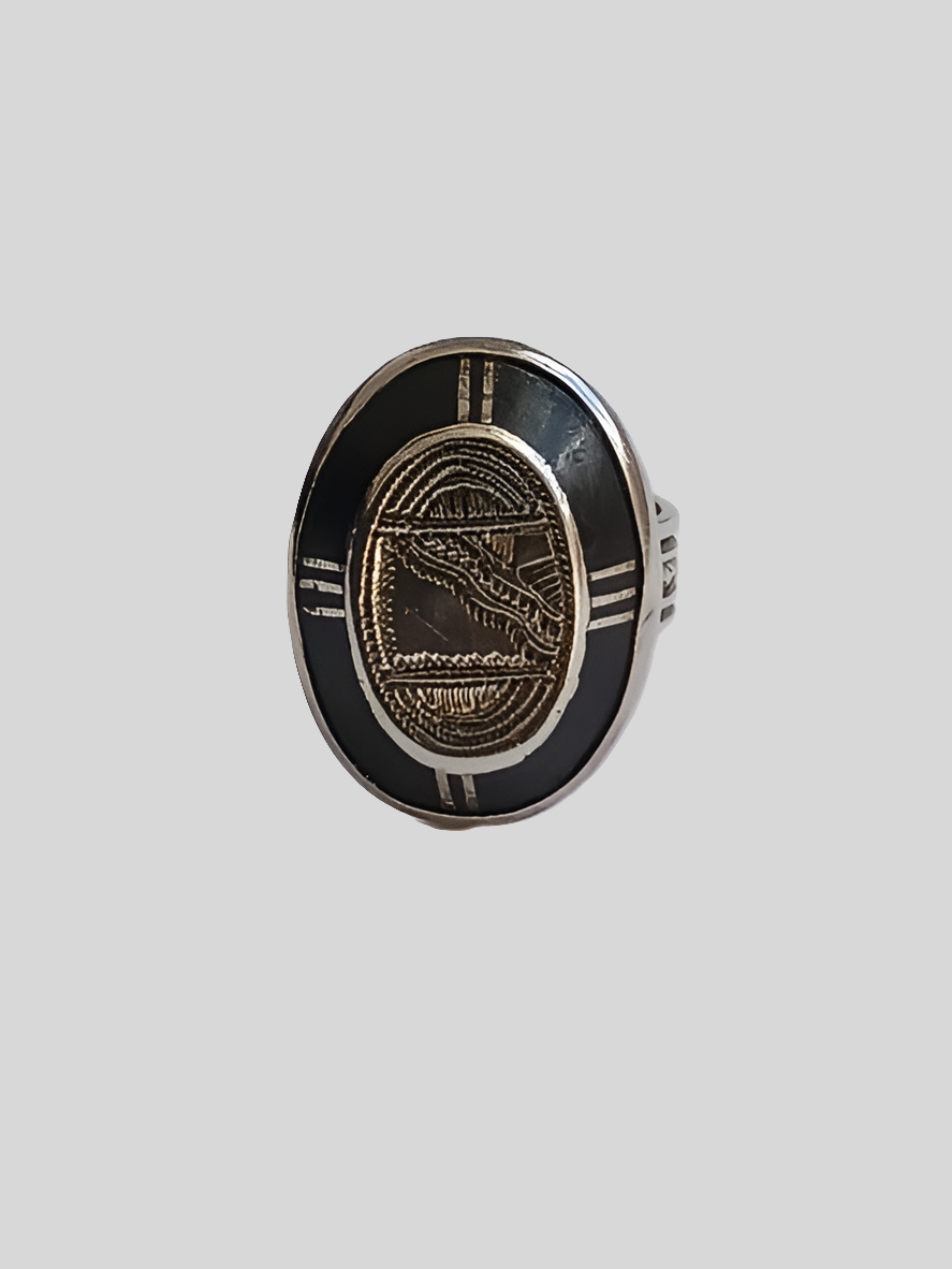 Bague touarègue en argent et bois d'ébène