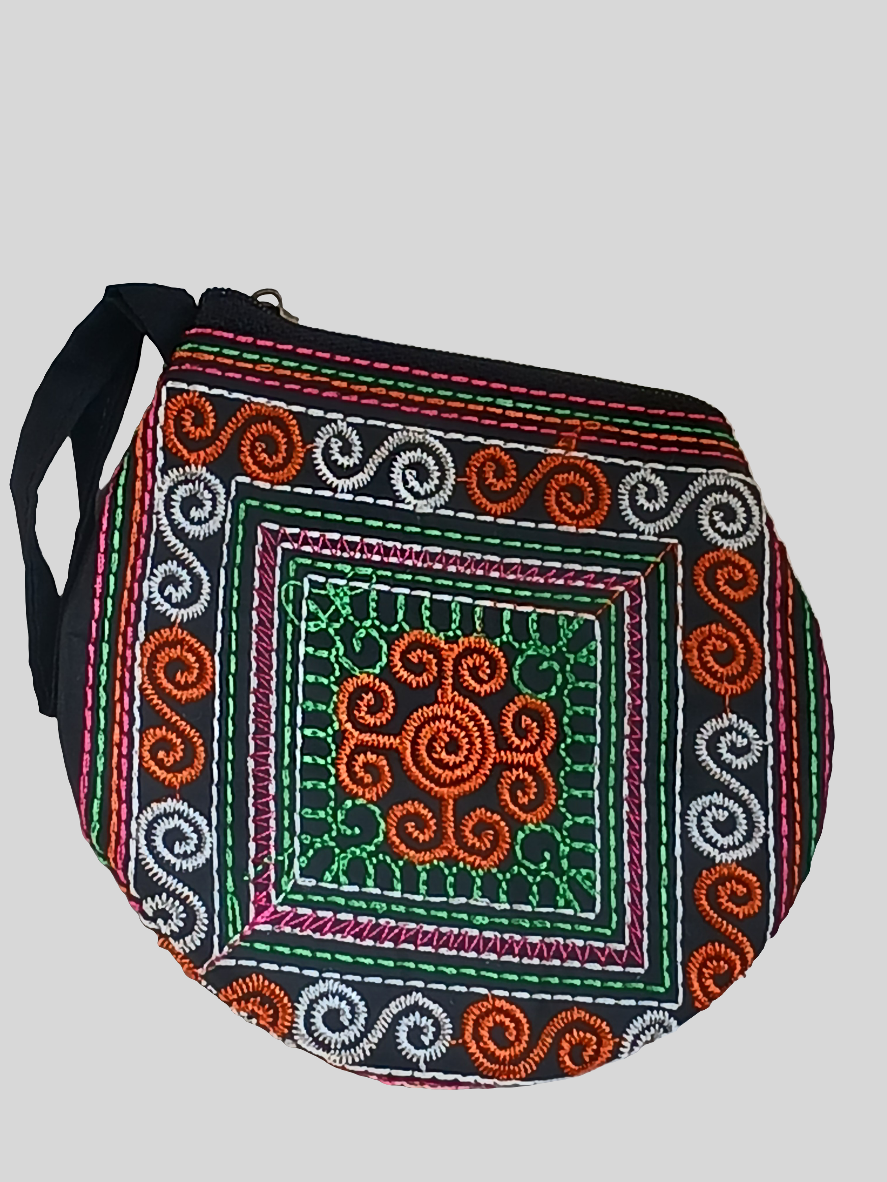 Porte-monnaie tissu brodé
