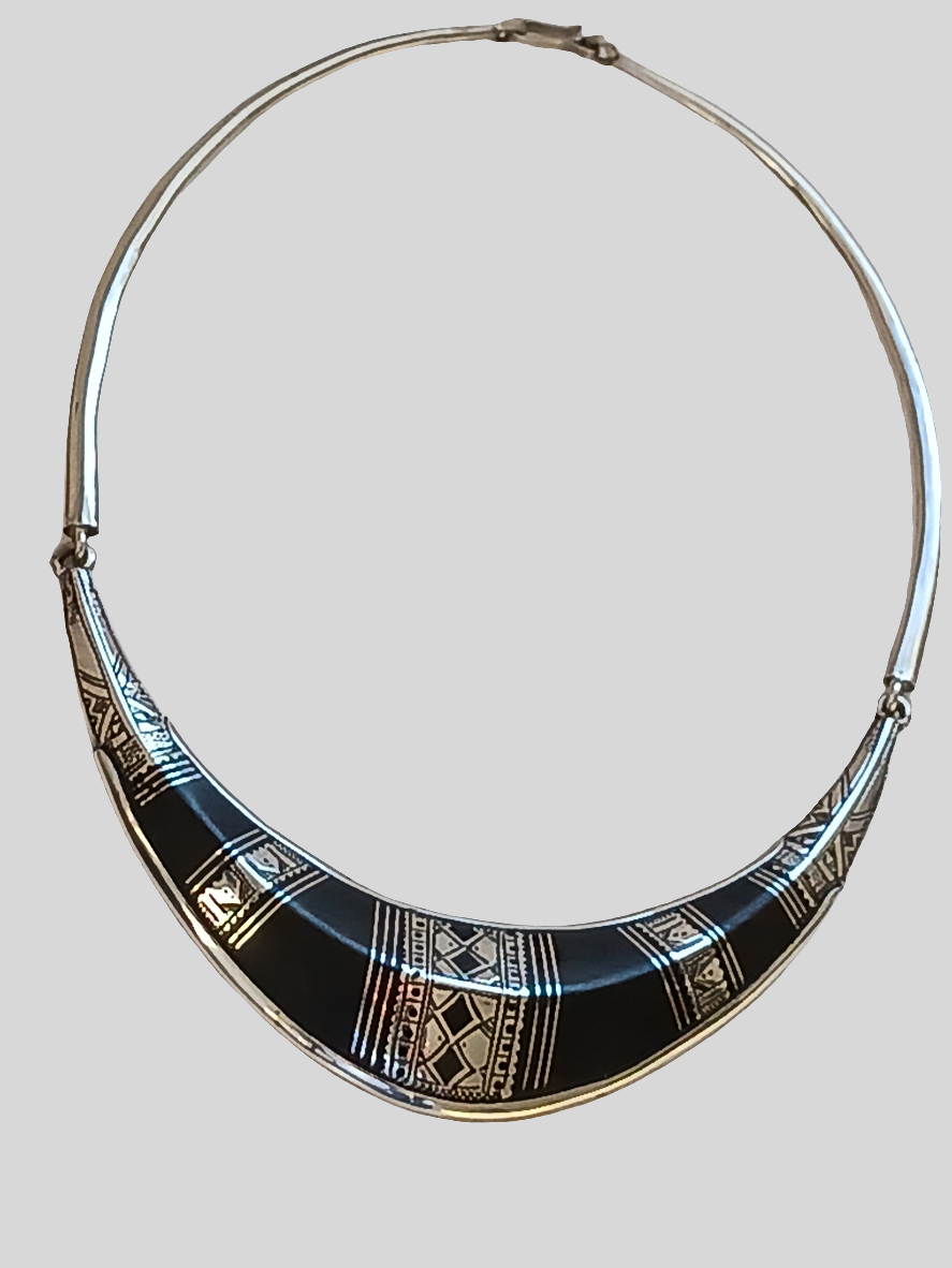 Collier touareg en argent et bois d'ébène