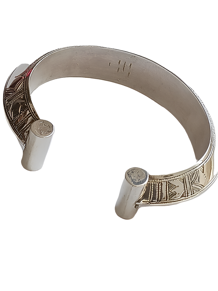 Bracelet touareg en argent ciselé