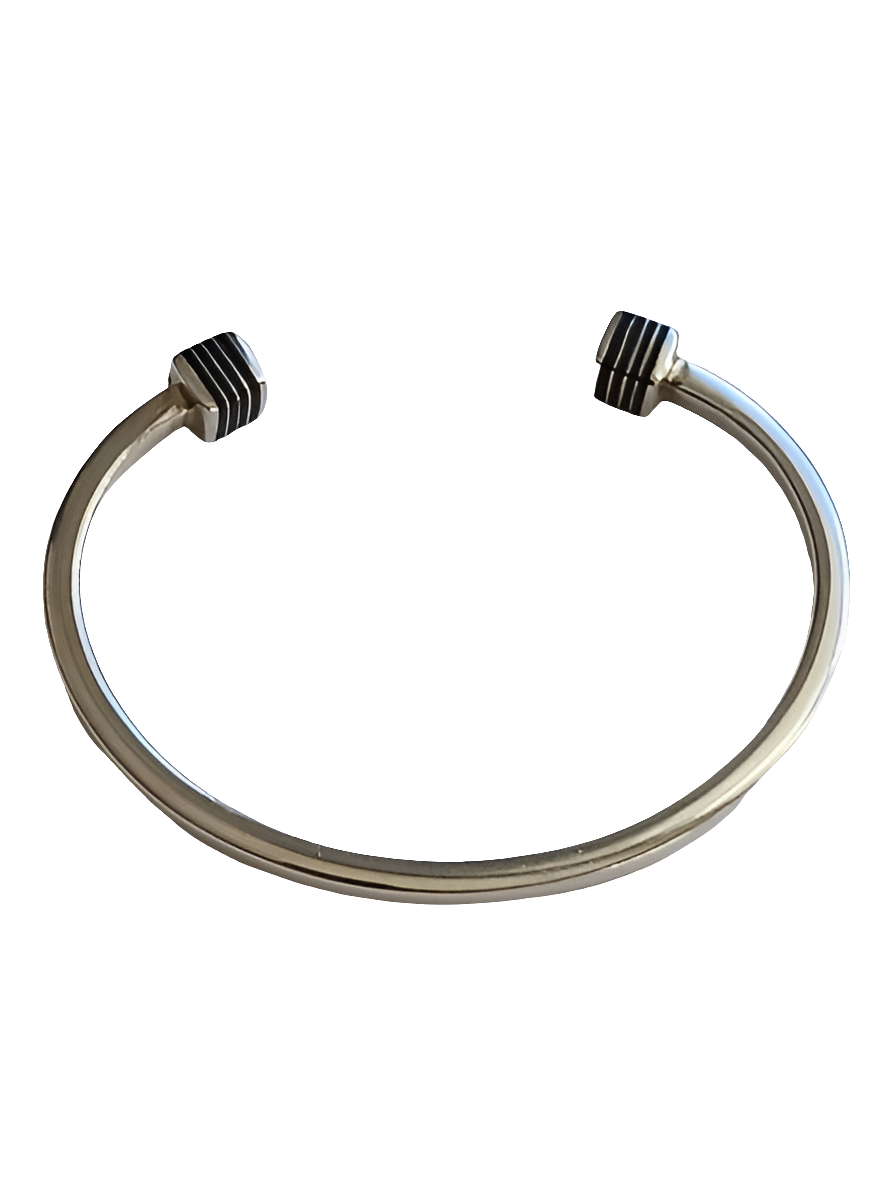 Bracelet touareg en argent ciselé et bois d'ébène