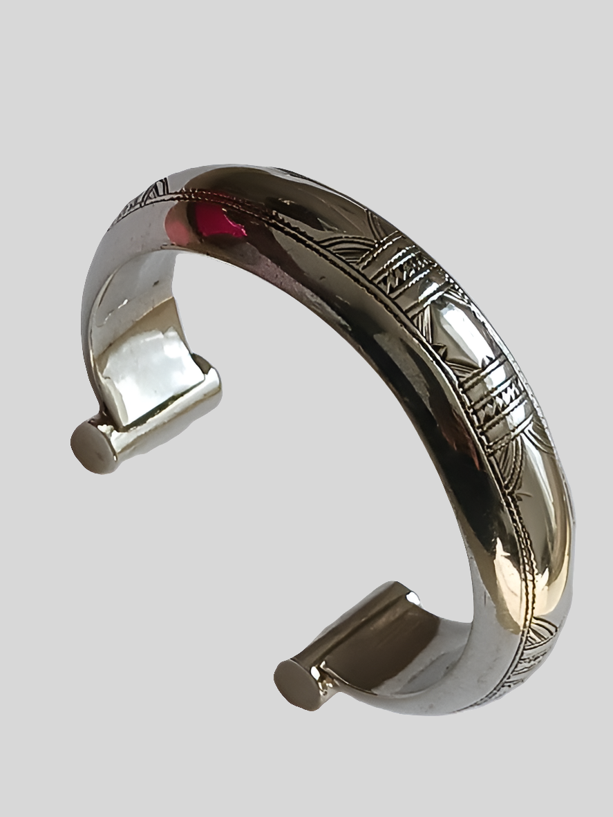 Bracelet touareg en argent ciselé