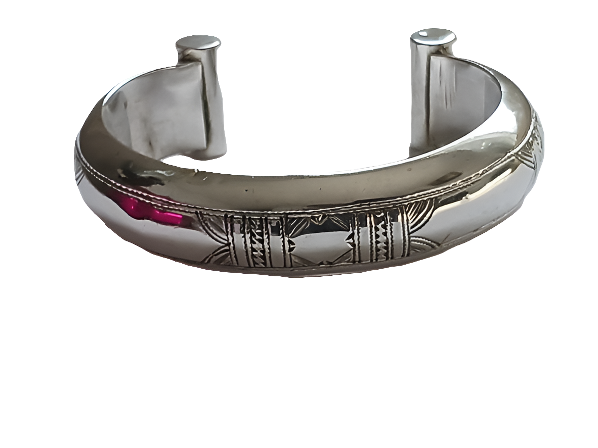 Bracelet touareg en argent ciselé