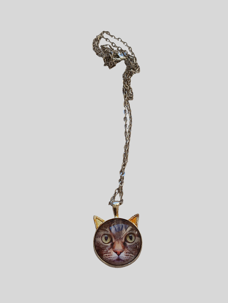 Collier chat