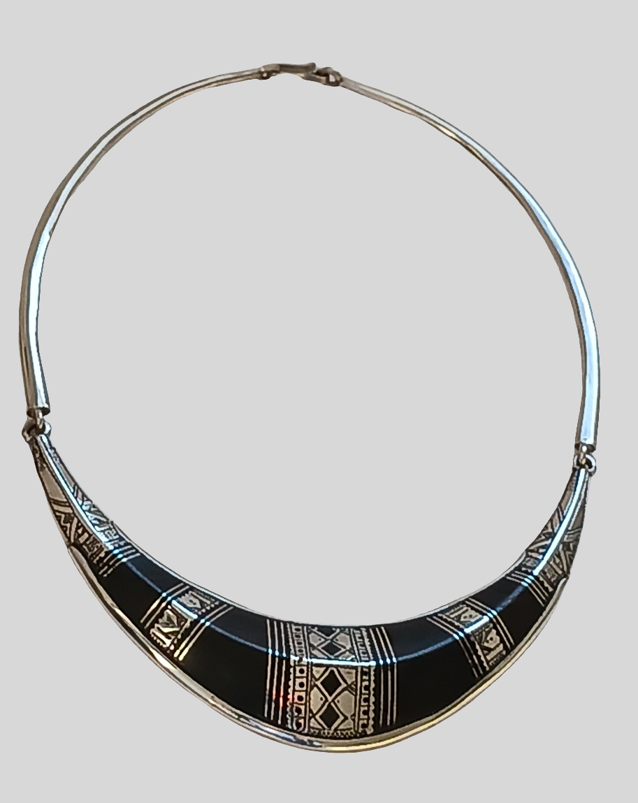 Collier touareg en argent et bois d'ébène
