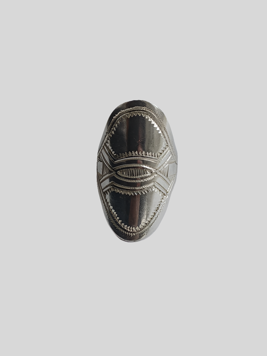 Bague touarègue en argent ciselé