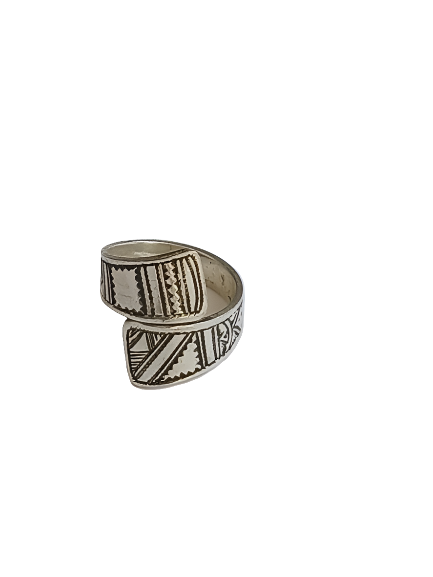 Bague touarègue en argent ciselé réglable