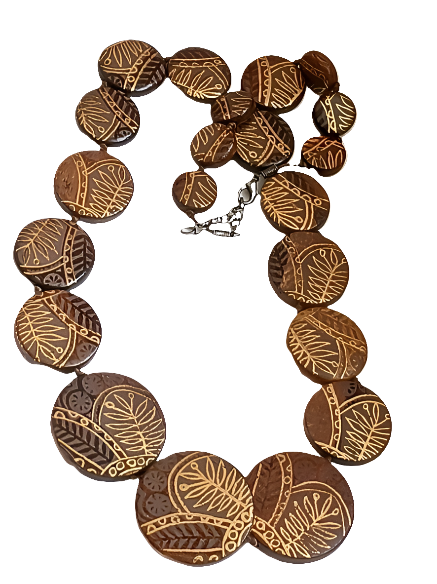 Collier en bois