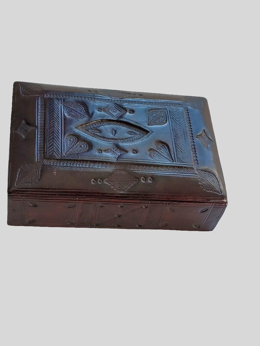 Boite à bijoux touareg en cuir