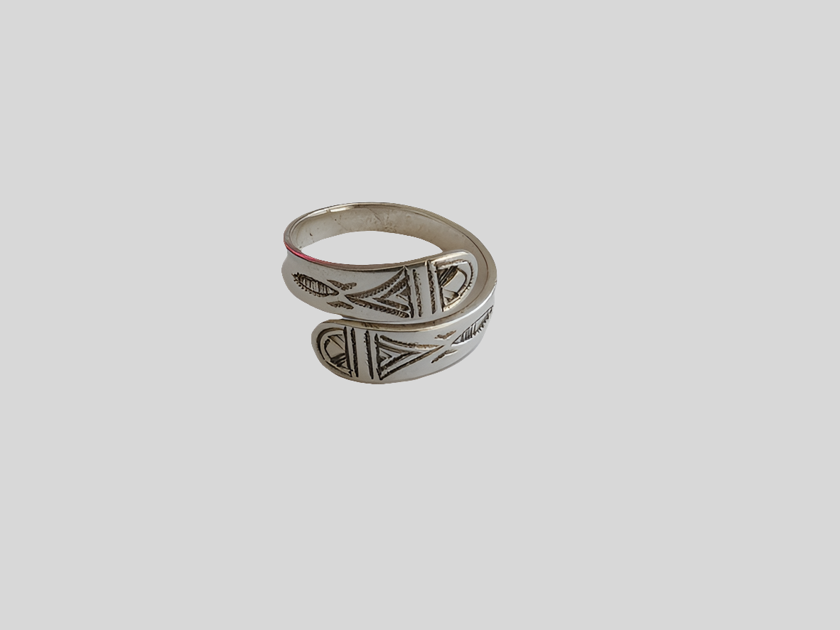 Bague touarègue en argent ciselé réglable