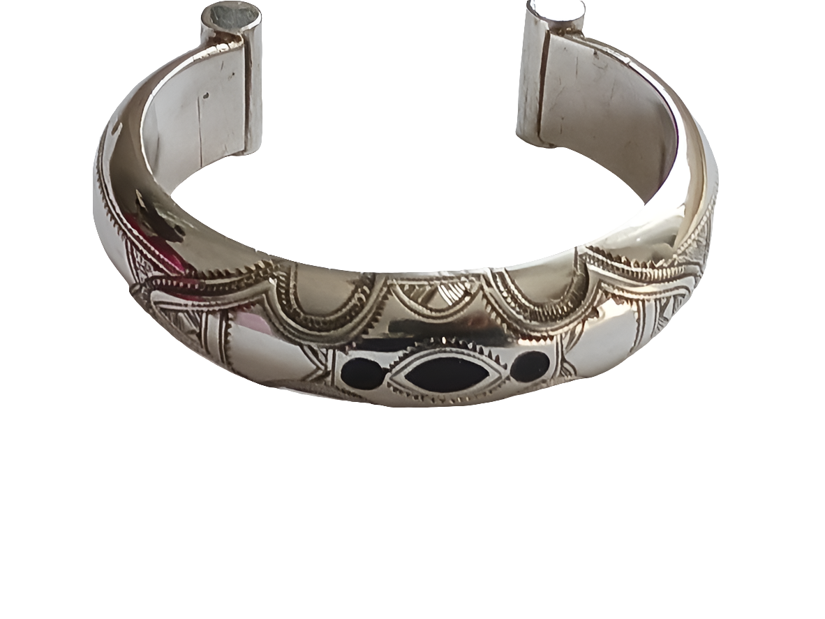 Bracelet touareg en argent ciselé