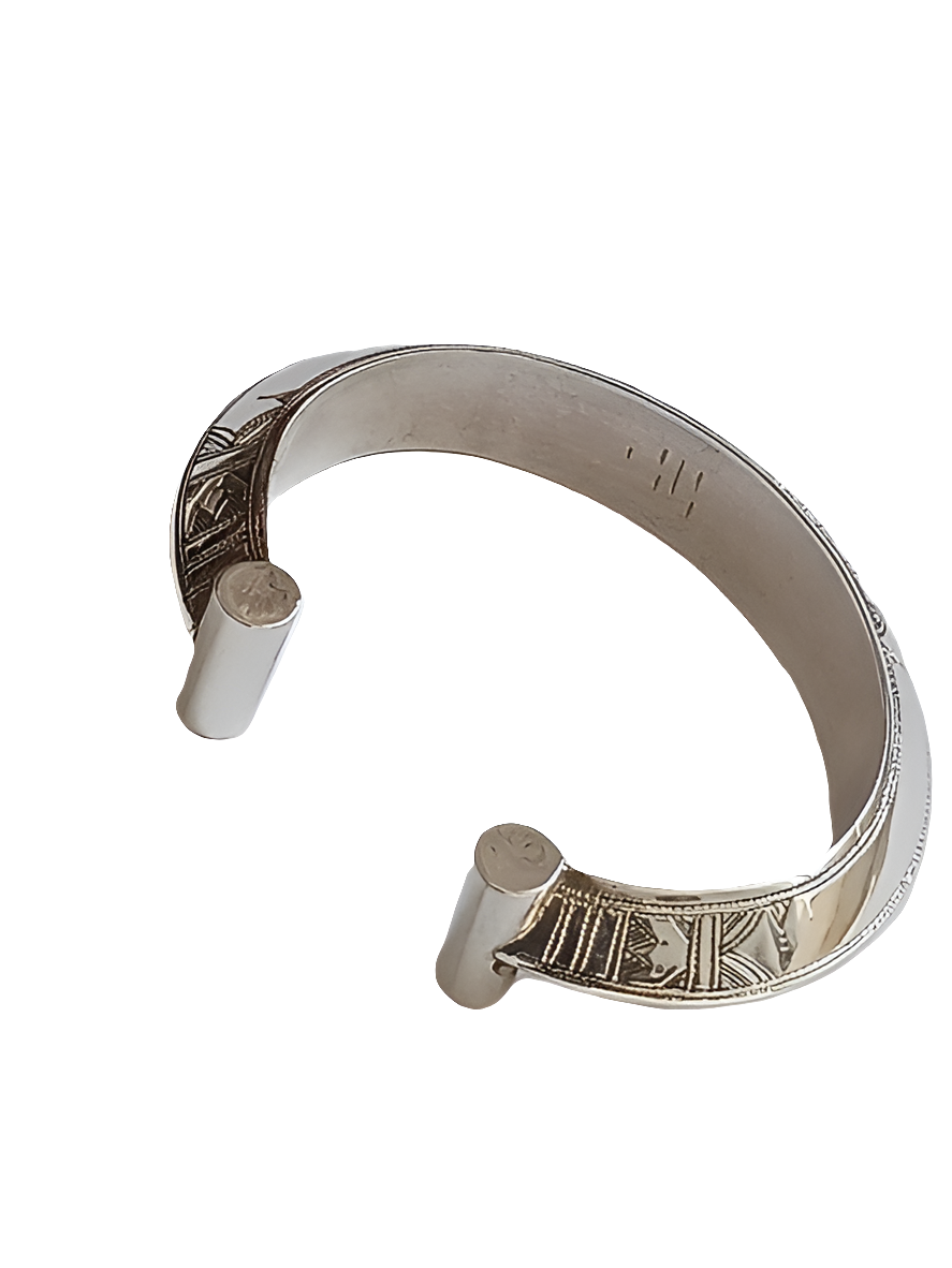Bracelet touareg en argent ciselé