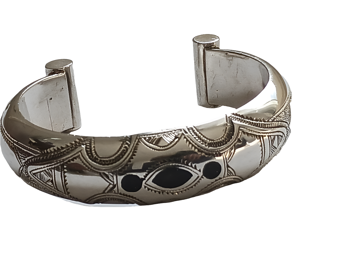 Bracelet touareg en argent ciselé