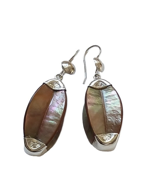 Boucles d'oreilles touareg en argent ciselé et nacre