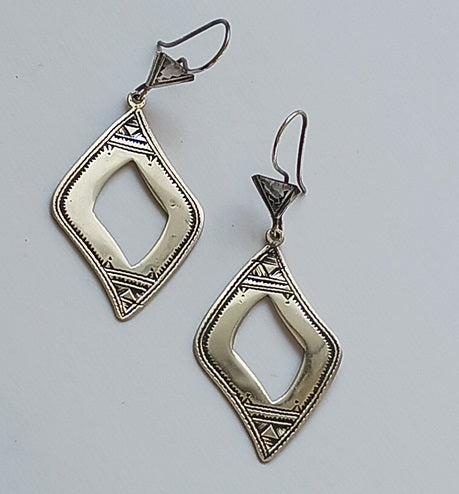 Boucles d'oreilles touareg en argent ciselé