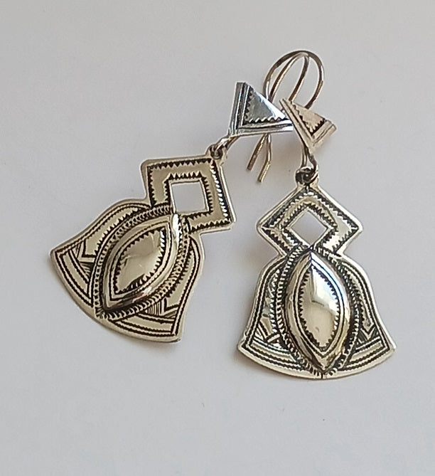 Boucles d'oreilles touaregs en argent ciselé