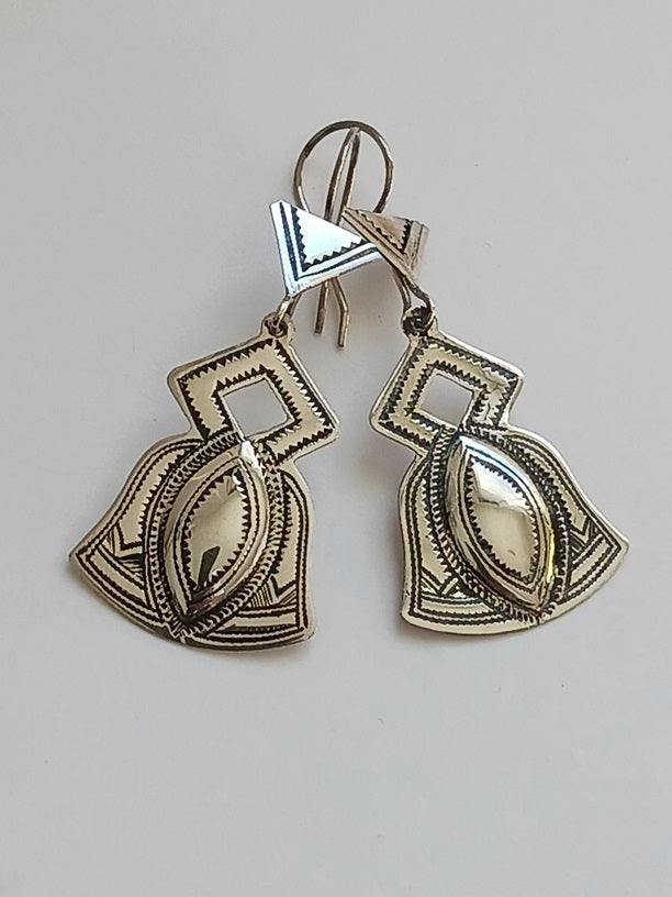 Boucles d'oreilles touaregs en argent ciselé