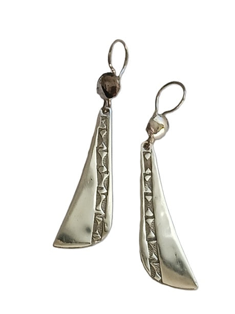 Boucles d'oreilles touareg en argent ciselé