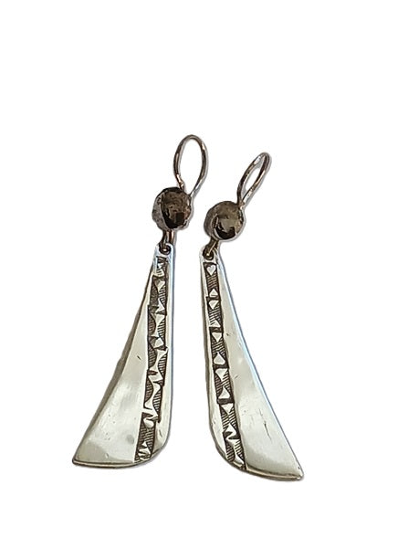 Boucles d'oreilles touareg en argent ciselé
