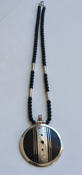 Tuareg necklace in silver and ebony wood