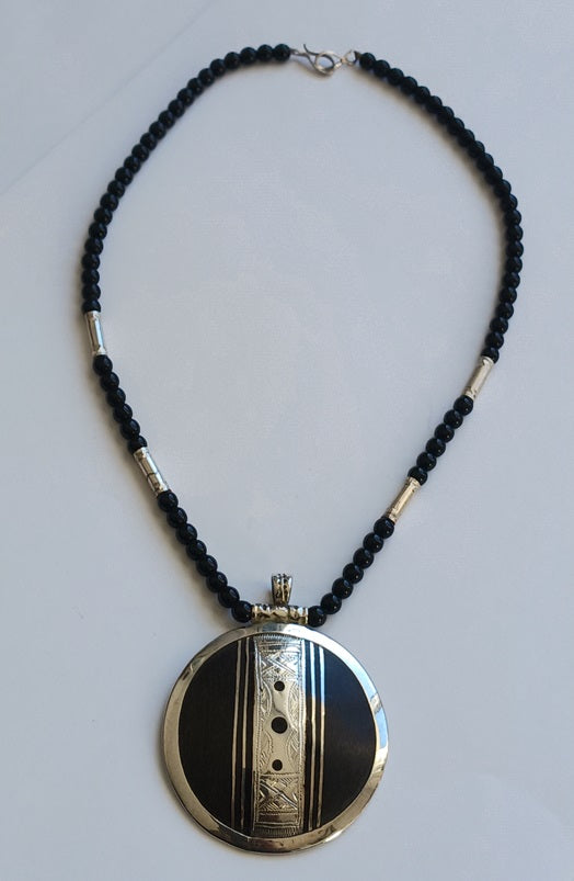 Tuareg necklace in silver and ebony wood