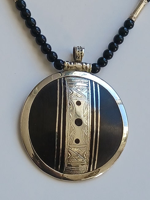 Tuareg necklace in silver and ebony wood