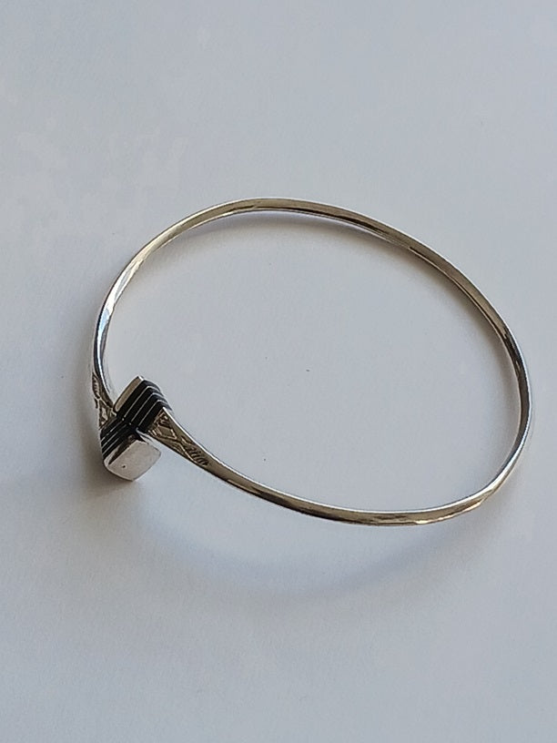 Bracelet touareg en argent ciselé et bois d'ébène