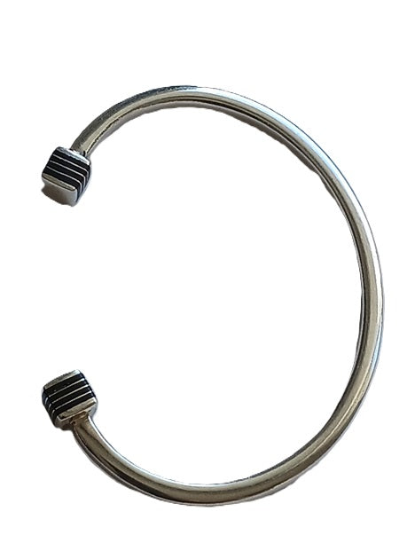 Bracelet touareg en argent ciselé et bois d'ébène