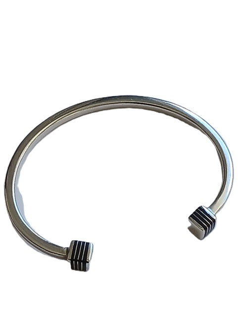 Bracelet touareg en argent ciselé et bois d'ébène