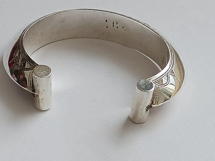 Bracelet touareg en argent ciselé